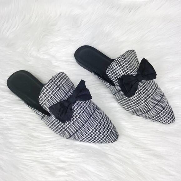 Urban Outfitters Houndstooth Bow Tie Mule Slides Slip-On Pointed-Toe Size 7 - Picture 1 of 8